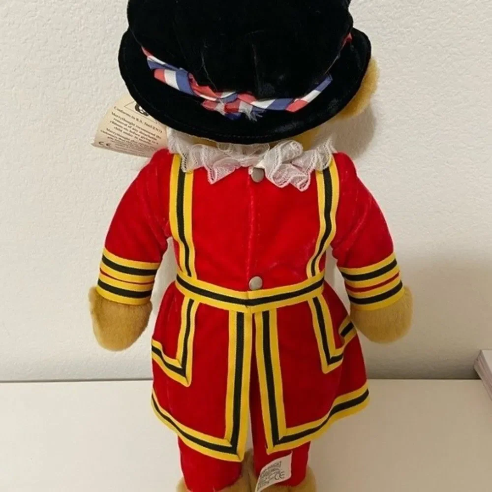 Merrythought Queen's Royal Guard Beefeater England 17